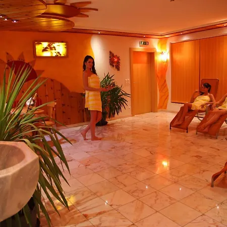 Margarethenbad Aparthotel 4*