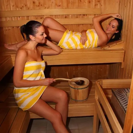 Margarethenbad Aparthotel 4*